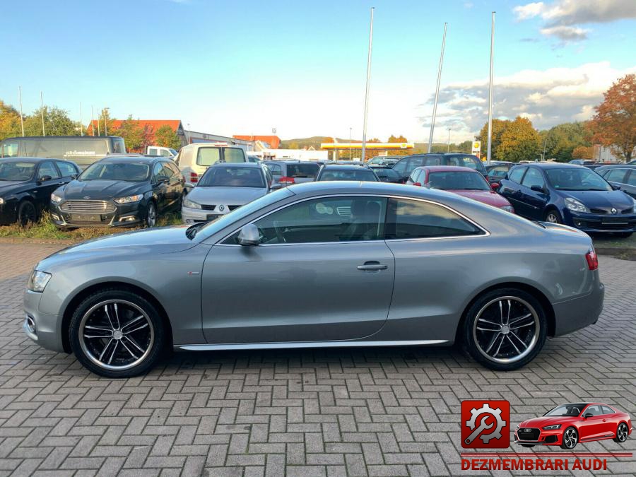 Pompa de apa audi a5 2011